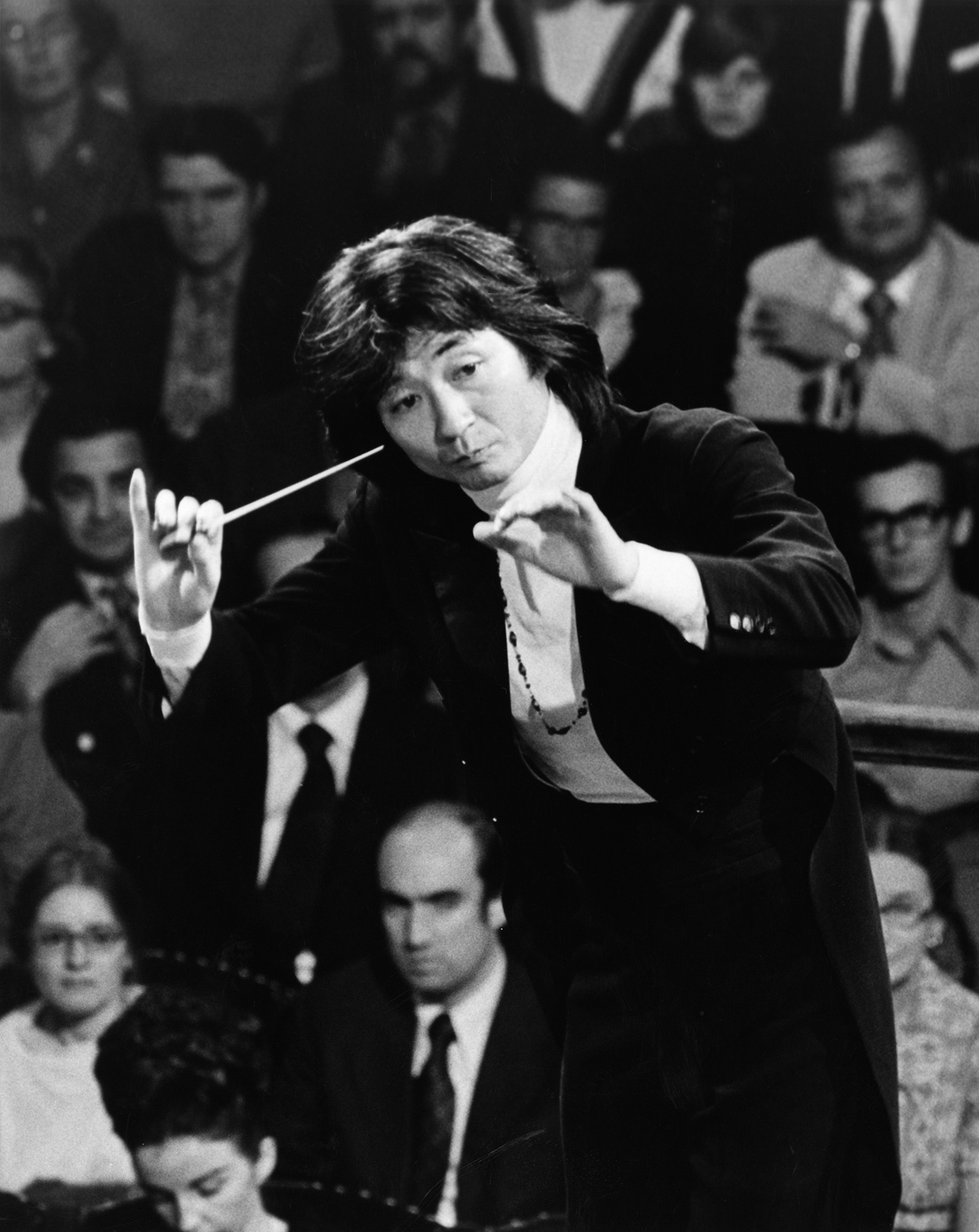 Seiji Ozawa, Who Conducted the World: His International Trajectory